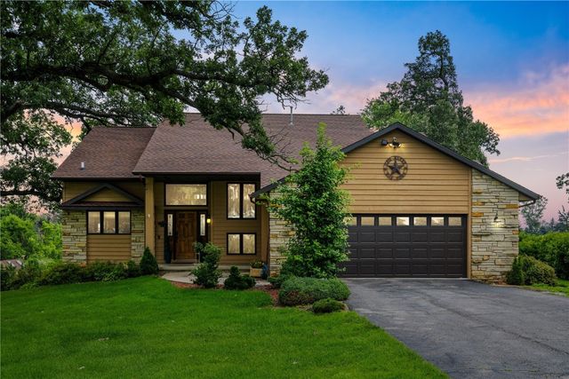 5524 Cimarron Court, Marion, IA 52302