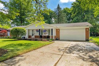 38350 Long Street, Harrison Twp, MI 48045