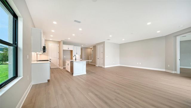 8071 ANTHIRIUM LOOP, Sarasota, FL 34240