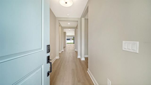 8071 ANTHIRIUM LOOP, Sarasota, FL 34240