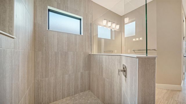 8071 ANTHIRIUM LOOP, Sarasota, FL 34240