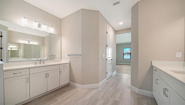 8071 ANTHIRIUM LOOP, Sarasota, FL 34240
