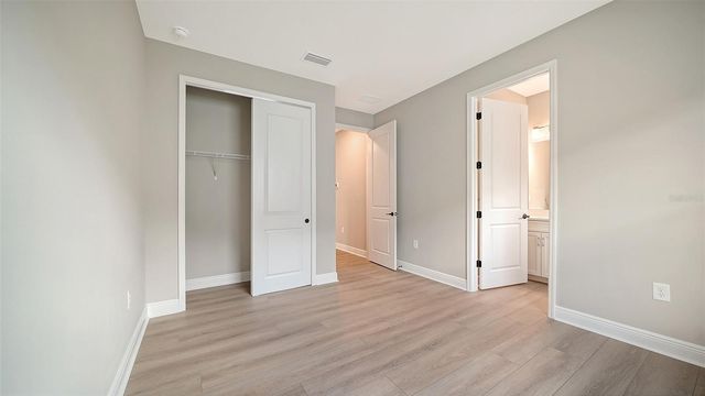 8071 ANTHIRIUM LOOP, Sarasota, FL 34240