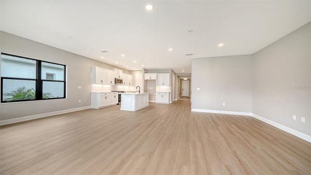 8071 ANTHIRIUM LOOP, Sarasota, FL 34240