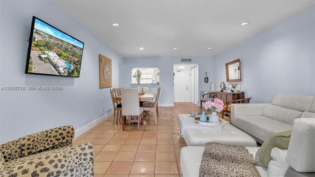 14873 Cumberland Drive 2040, Delray Beach, FL 33446