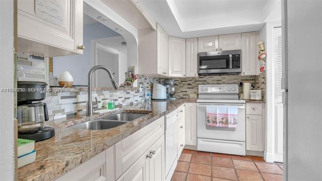 14873 Cumberland Drive 2040, Delray Beach, FL 33446
