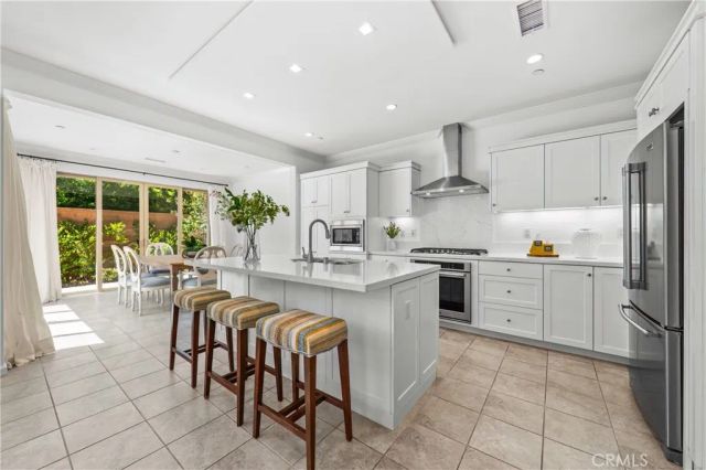 180 Frontier, Irvine, CA 92620