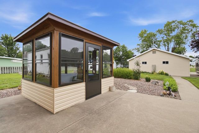 2321 Johnson STREET, La Crosse, WI 54601
