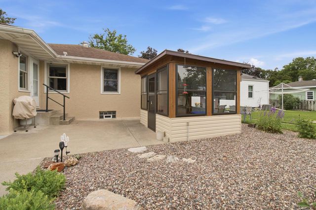 2321 Johnson STREET, La Crosse, WI 54601