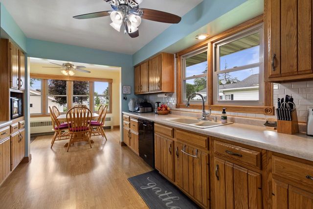 2321 Johnson STREET, La Crosse, WI 54601