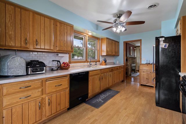 2321 Johnson STREET, La Crosse, WI 54601