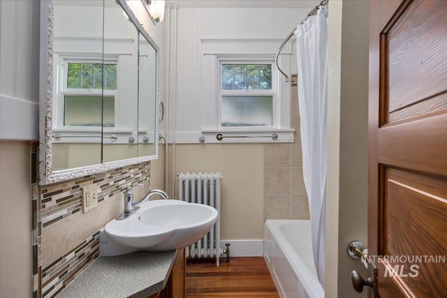 416 E Ave A, Jerome, ID 83338