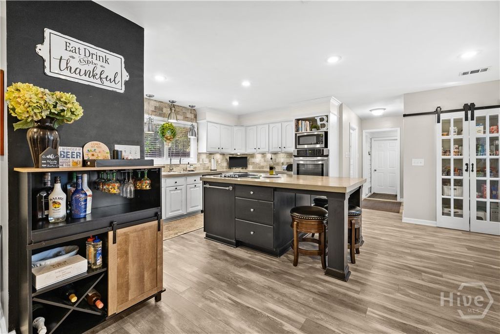 Image 17 of property listing at 129 Palmetto Drive, Rincon, GA 31326