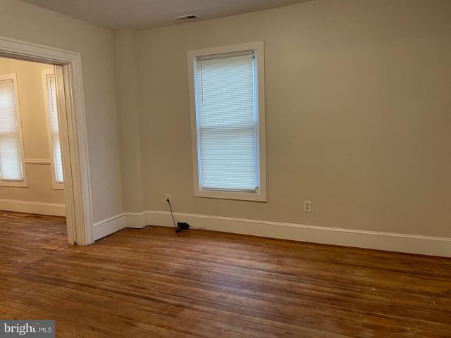 1320 VALLEY PL SE, Washington, DC 20020