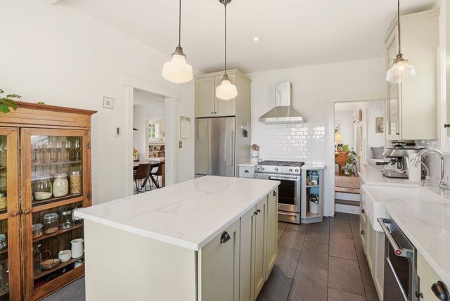 943 E 16th Ave, Spokane, WA 99203