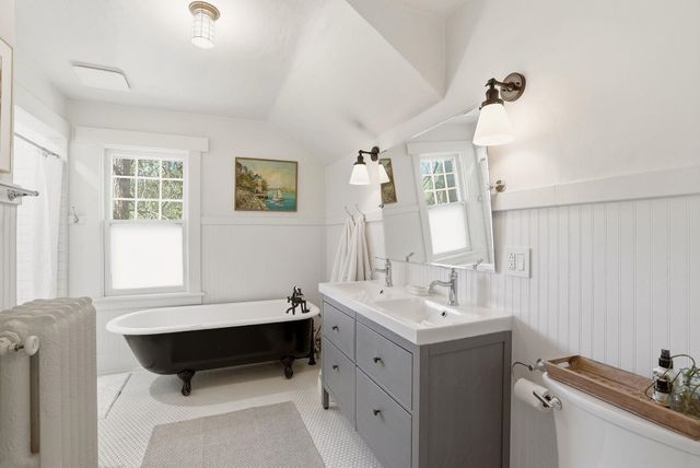 943 E 16th Ave, Spokane, WA 99203