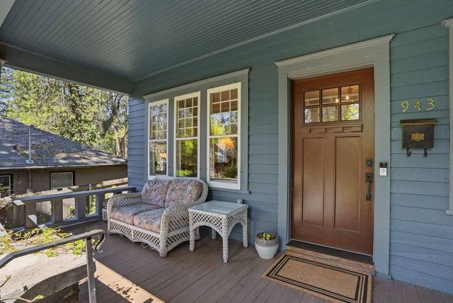 943 E 16th Ave, Spokane, WA 99203