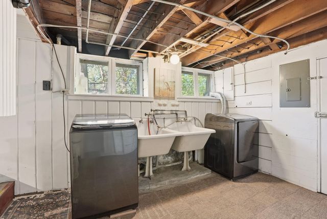 943 E 16th Ave, Spokane, WA 99203