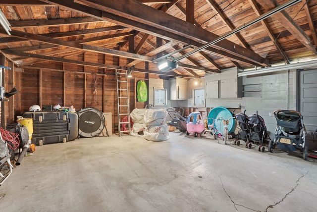 943 E 16th Ave, Spokane, WA 99203