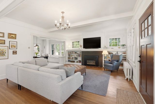 943 E 16th Ave, Spokane, WA 99203