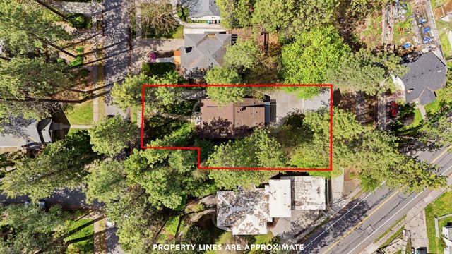 943 E 16th Ave, Spokane, WA 99203