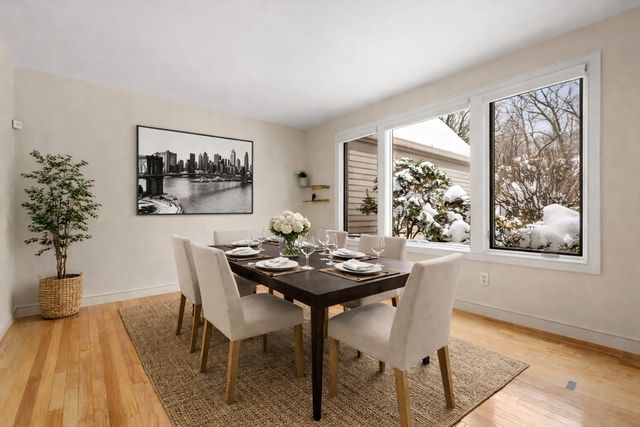 16 Livermore Lane 16, Weston, MA 02493