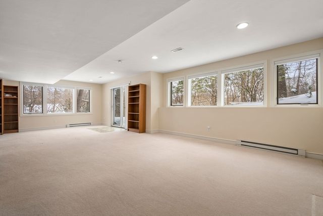 16 Livermore Lane 16, Weston, MA 02493