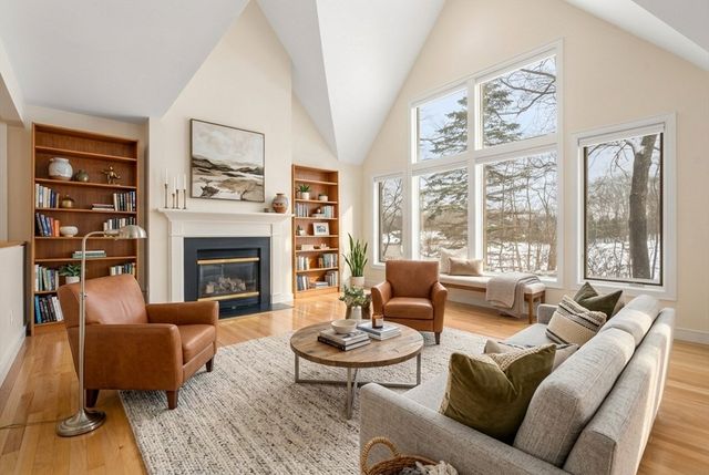 16 Livermore Lane 16, Weston, MA 02493