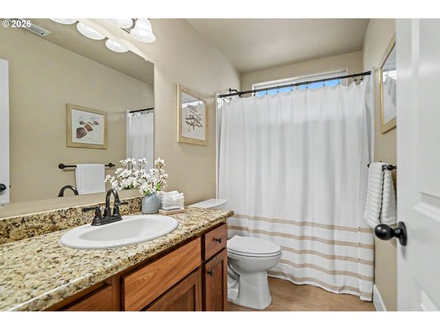2545 EQUESTRIAN Loop S, Salem, OR 97302