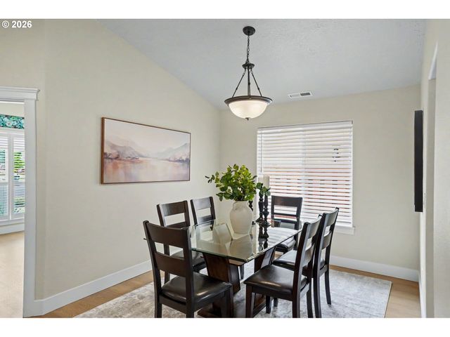 2545 EQUESTRIAN Loop S, Salem, OR 97302