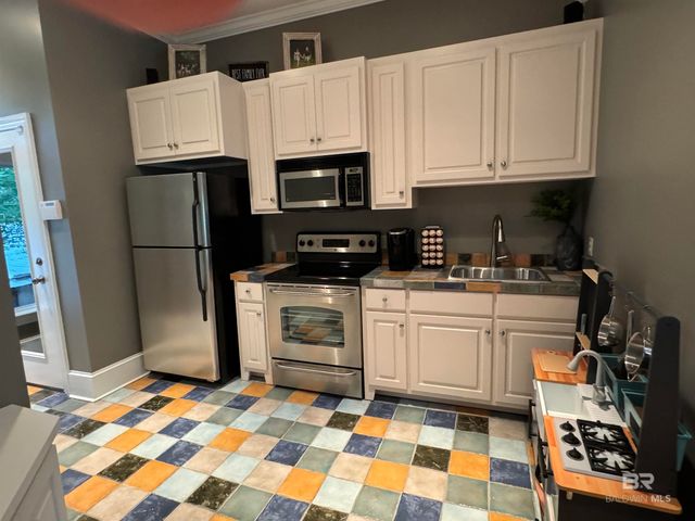 8401 Osprey Drive, Elberta, AL 36530