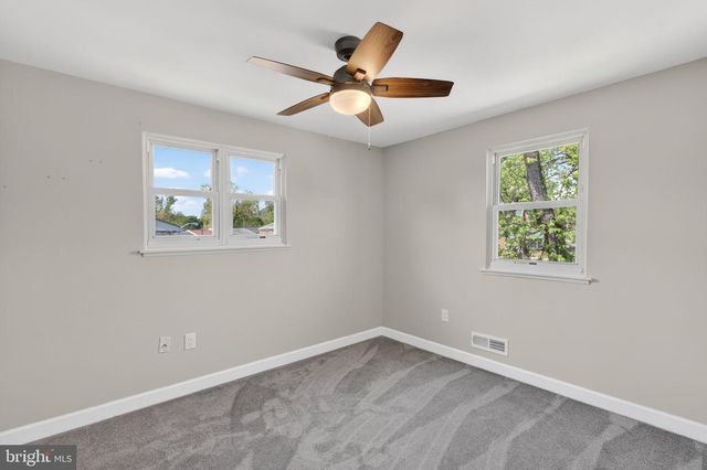 647 CHARRAWAY RD, Baltimore, MD 21229