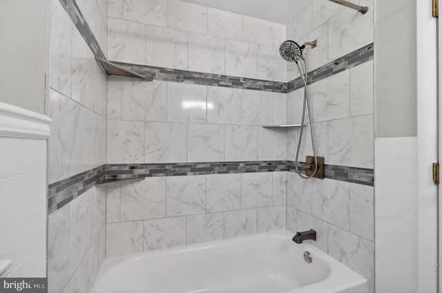 647 CHARRAWAY RD, Baltimore, MD 21229