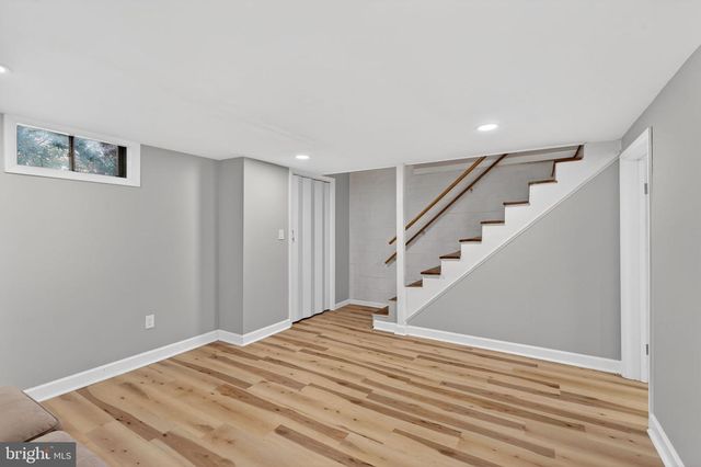 647 CHARRAWAY RD, Baltimore, MD 21229