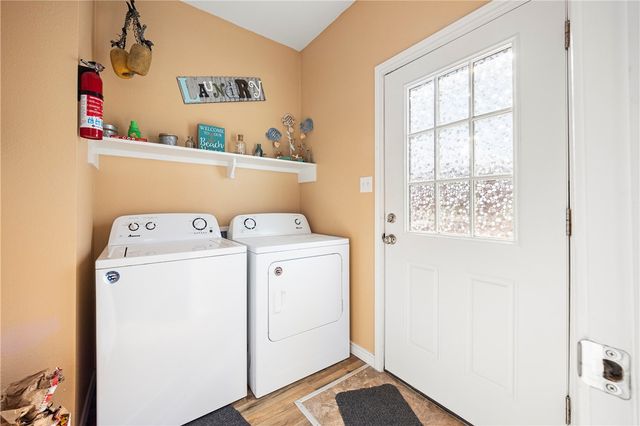 112 Tropical Breeze, Aransas Pass, TX 78336