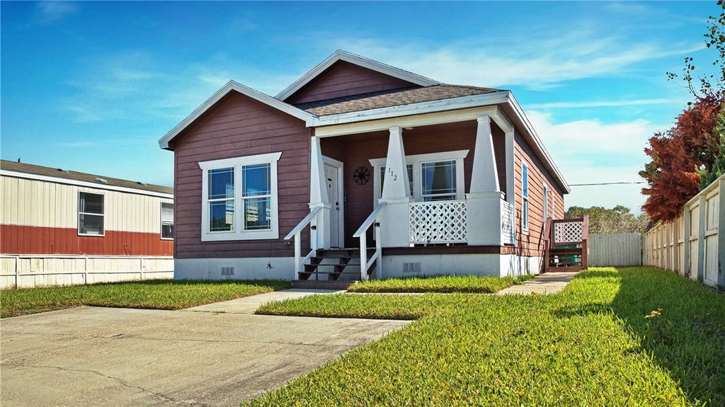 112 Tropical Breeze, Aransas Pass, TX 78336