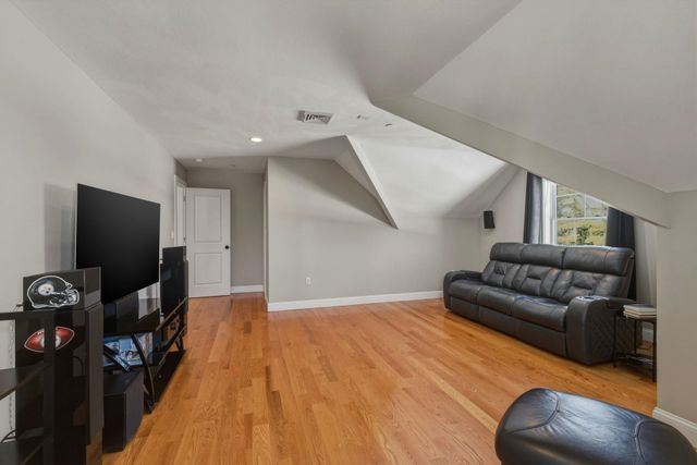 51 Lorden Road, New Boston, NH 03070