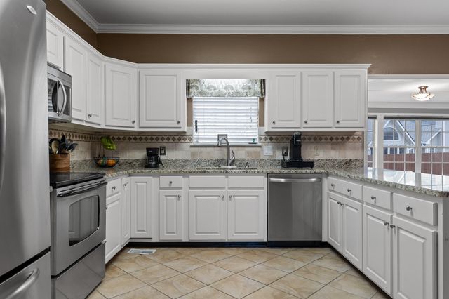 7706 Ashley Oaks Drive, Chattanooga, TN 37421