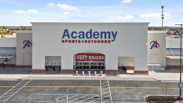 7706 Ashley Oaks Drive, Chattanooga, TN 37421