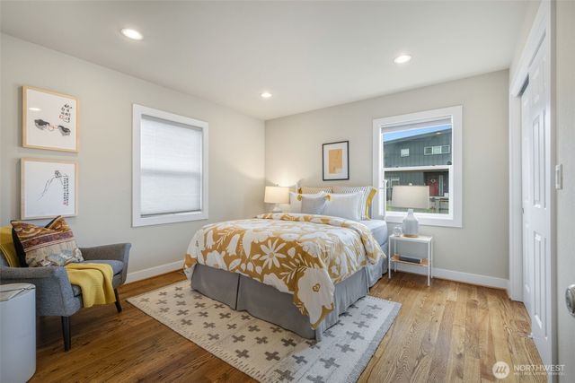 8804 5th Avenue NE, Seattle, WA 98115