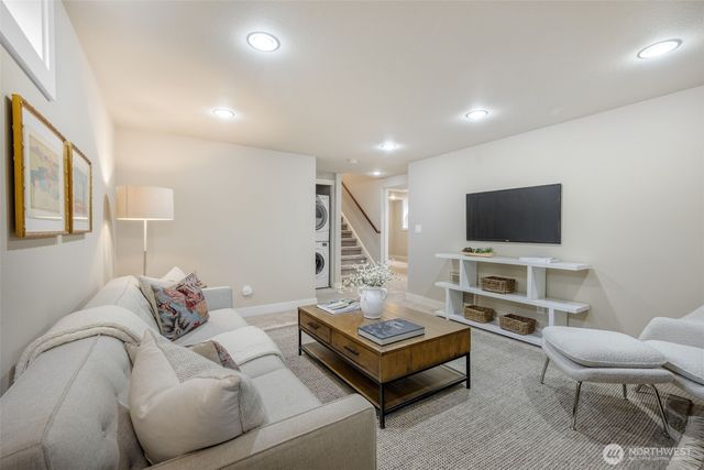 8804 5th Avenue NE, Seattle, WA 98115
