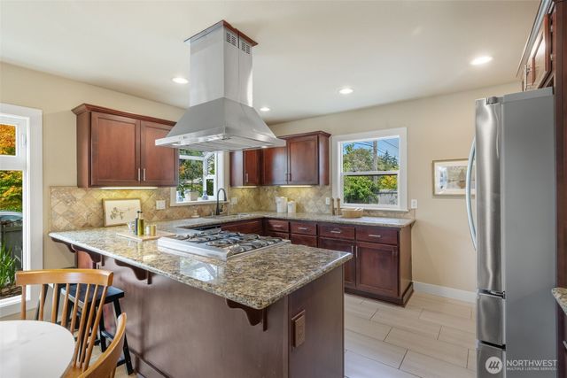 8804 5th Avenue NE, Seattle, WA 98115