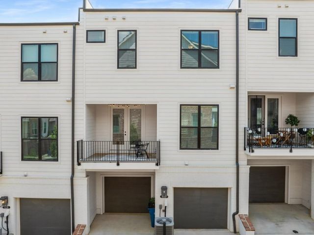 440 Burton Drive, Alpharetta, GA 30009