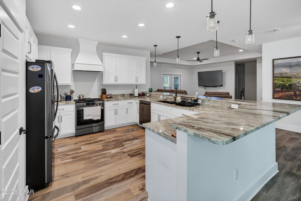 Image 5 of property listing at 6608 Button Buck Trail, Panama City Beach, FL 32413