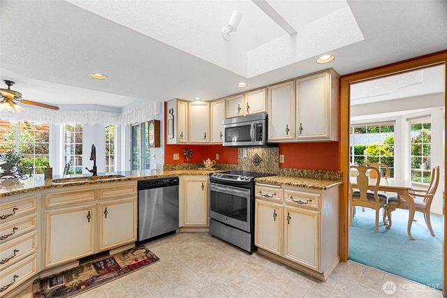 2716 Walnut Loop NW, Olympia, WA 98502