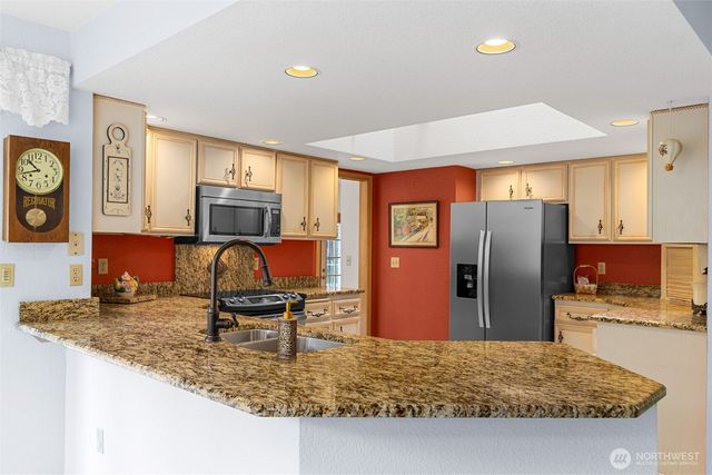 2716 Walnut Loop NW, Olympia, WA 98502