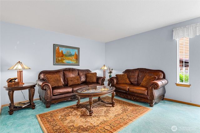2716 Walnut Loop NW, Olympia, WA 98502