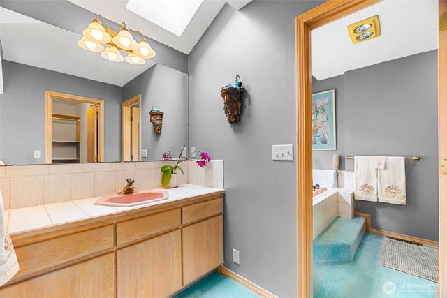 2716 Walnut Loop NW, Olympia, WA 98502