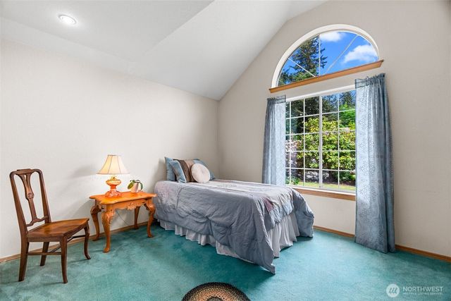 2716 Walnut Loop NW, Olympia, WA 98502