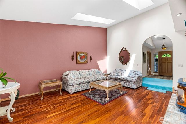 2716 Walnut Loop NW, Olympia, WA 98502